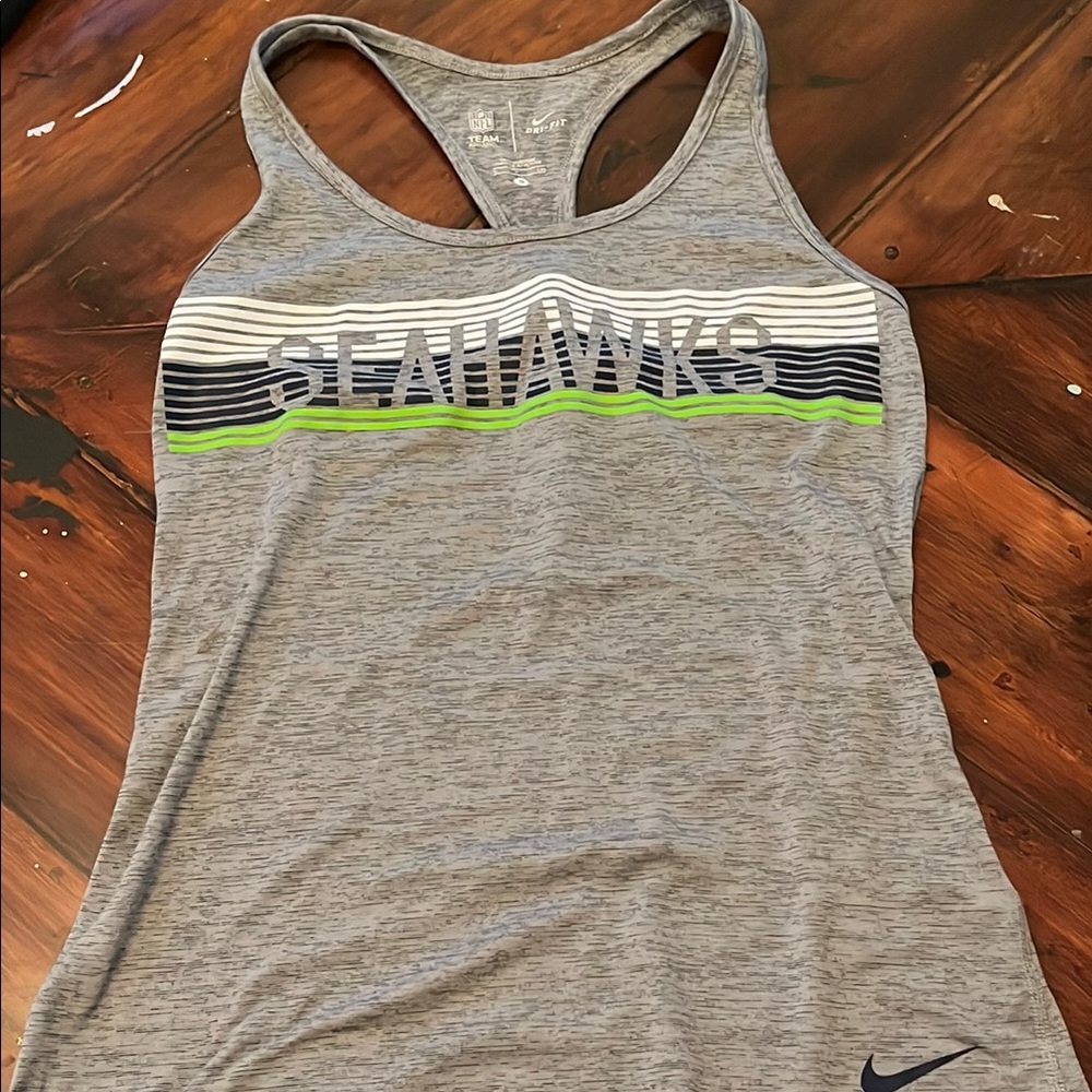 Nike Gray Fitted Sleeveless Tank Top